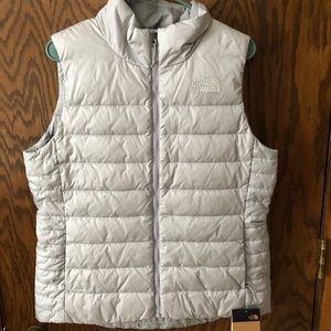 The North Face Women’s Puffer Vest- NEW with tags